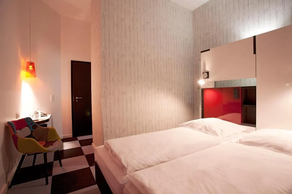 Hotel Cristall - Frankfurt City Frankfurt am Main